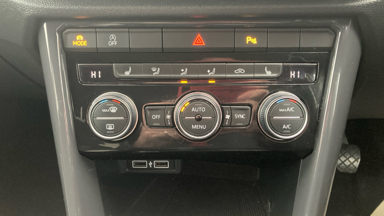 Volkswagen T-Roc 1.5 TSI EVO SEL 5dr Petrol Hatchback